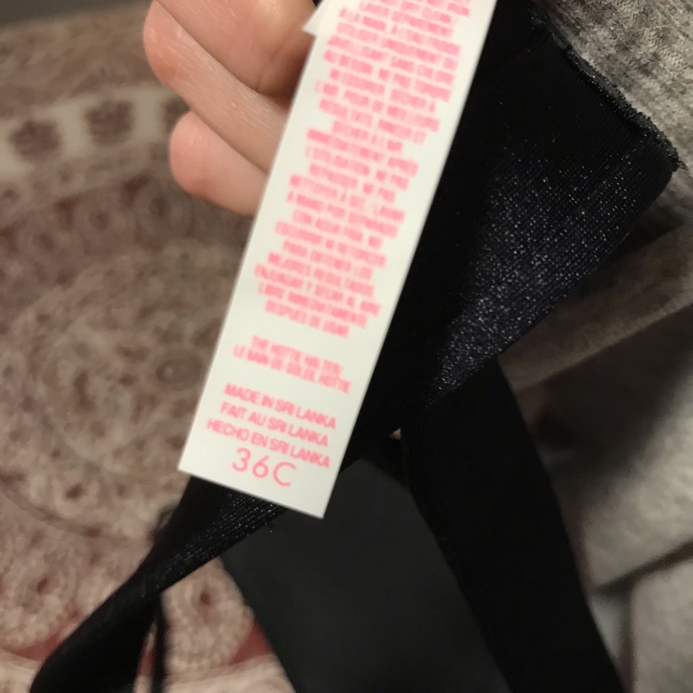 Victoria’s Secret bikini top excellent condition - Picture 5 of 5